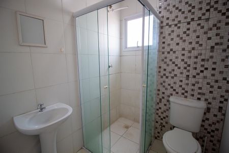 Banheiro de apartamento para alugar com 1 quarto, 39m² em Vila Nova Sorocaba, Sorocaba