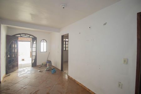 Sala de casa para alugar com 2 quartos, 220m² em Itaúna, São Gonçalo