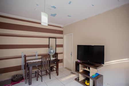 SALA de casa à venda com 4 quartos, 225m² em Parque Sao Domingos Vila Jaquara, São Paulo