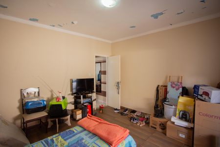 QUARTO 1 de casa à venda com 4 quartos, 225m² em Parque Sao Domingos Vila Jaquara, São Paulo