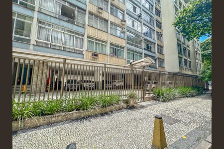 Apartamento para alugar com 64m², 2 quartos e 1 vaga