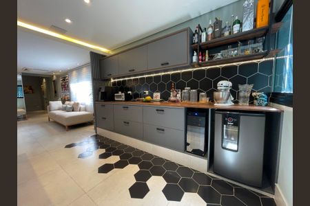 Casa à venda com 308m², 3 quartos e 2 vagas Casa à venda com 308m², 3 quartos e 2 vagasCozinha