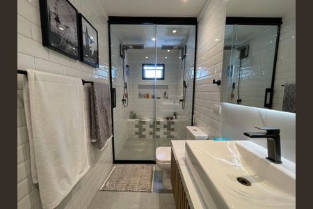 Casa à venda com 308m², 3 quartos e 2 vagas Casa à venda com 308m², 3 quartos e 2 vagasBanheiro da Suíte 1