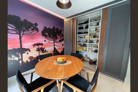 Casa à venda com 308m², 3 quartos e 2 vagas Casa à venda com 308m², 3 quartos e 2 vagasCozinha