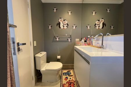 Casa à venda com 308m², 3 quartos e 2 vagas Casa à venda com 308m², 3 quartos e 2 vagasBanheiro da Suíte 2