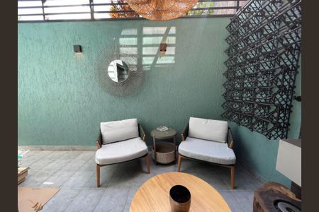 Casa à venda com 308m², 3 quartos e 2 vagas Casa à venda com 308m², 3 quartos e 2 vagasQuintal