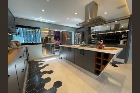 Casa à venda com 308m², 3 quartos e 2 vagas Casa à venda com 308m², 3 quartos e 2 vagasCozinha