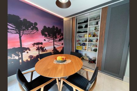 Casa à venda com 308m², 3 quartos e 2 vagas Casa à venda com 308m², 3 quartos e 2 vagasCozinha