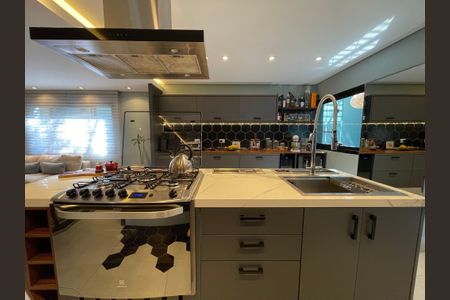 Casa à venda com 308m², 3 quartos e 2 vagas Casa à venda com 308m², 3 quartos e 2 vagasCozinha