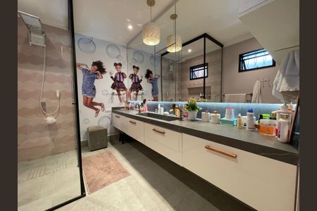 Casa à venda com 308m², 3 quartos e 2 vagas Casa à venda com 308m², 3 quartos e 2 vagasBanheiro da Suíte 3