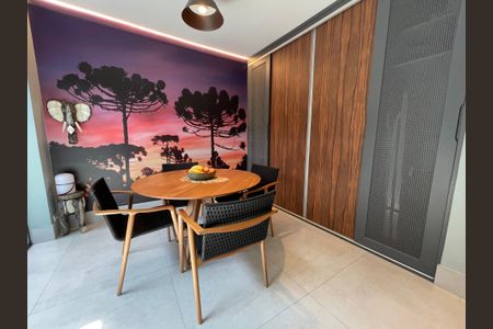 Casa à venda com 308m², 3 quartos e 2 vagas Casa à venda com 308m², 3 quartos e 2 vagasCozinha