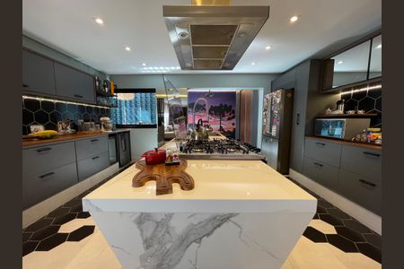 Casa à venda com 308m², 3 quartos e 2 vagas Casa à venda com 308m², 3 quartos e 2 vagasCozinha