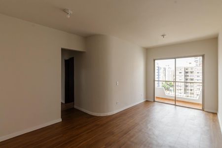 Sala de apartamento para alugar com 3 quartos, 84m² em Vila Olímpia, São Paulo