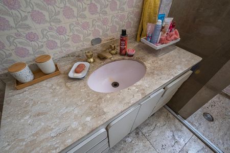 Apartamento à venda com 258m², 4 quartos e 2 vagasBanheiro