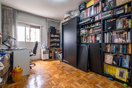 Apartamento à venda com 258m², 4 quartos e 2 vagasQuarto 4