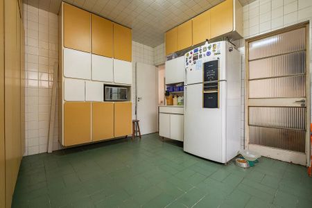 Apartamento à venda com 258m², 4 quartos e 2 vagasCozinha 