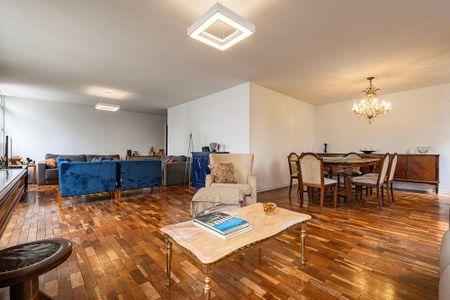 Apartamento à venda com 258m², 4 quartos e 2 vagasSala