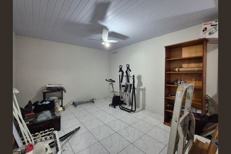 Casa de condomínio para alugar com 130m², 4 quartos e 1 vaga Casa de condomínio para alugar com 130m², 4 quartos e 1 vagaQuarto