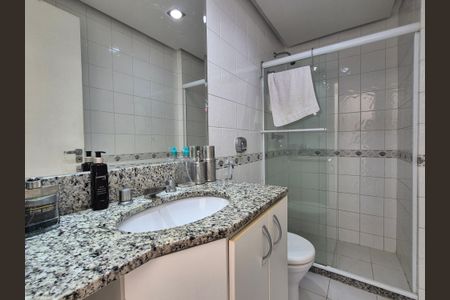 Casa de condomínio para alugar com 130m², 4 quartos e 1 vaga Casa de condomínio para alugar com 130m², 4 quartos e 1 vagaSuíte