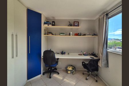 Casa de condomínio para alugar com 130m², 4 quartos e 1 vaga Casa de condomínio para alugar com 130m², 4 quartos e 1 vagaSuíte