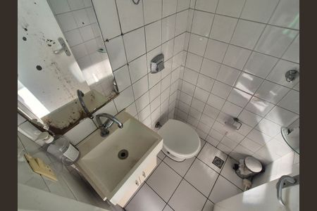 Casa de condomínio para alugar com 130m², 4 quartos e 1 vaga Casa de condomínio para alugar com 130m², 4 quartos e 1 vagaBanheiro de Serviço