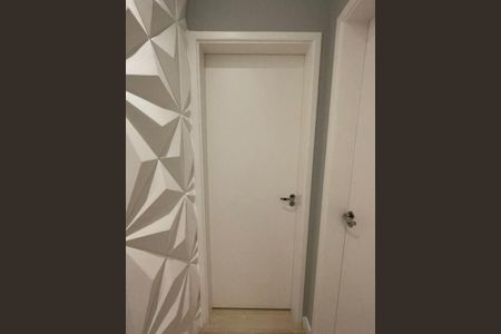 Apartamento para alugar com 2 quartos, 55m² em Jardim Tupanci, Barueri