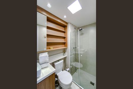 Apartamento à venda com 65m², 2 quartos e 1 vaga Apartamento à venda com 65m², 2 quartos e 1 vagaBanheiro da Suíte