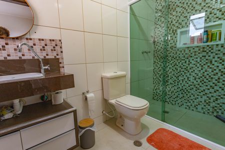 Casa à venda com 185m², 3 quartos e 2 vagas Casa à venda com 185m², 3 quartos e 2 vagasBanheiro da suíte