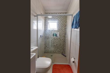 Casa à venda com 185m², 3 quartos e 2 vagas Casa à venda com 185m², 3 quartos e 2 vagasBanheiro social