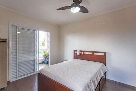 Casa à venda com 185m², 3 quartos e 2 vagas Casa à venda com 185m², 3 quartos e 2 vagasQuarto 1 - suíte