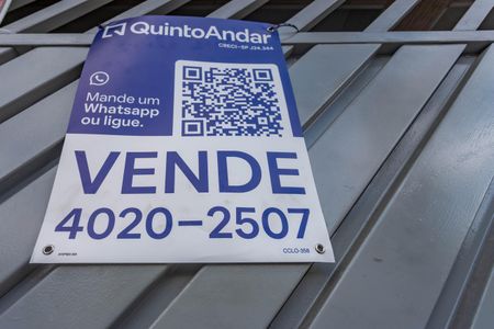Casa à venda com 185m², 3 quartos e 2 vagas Casa à venda com 185m², 3 quartos e 2 vagasPlaca