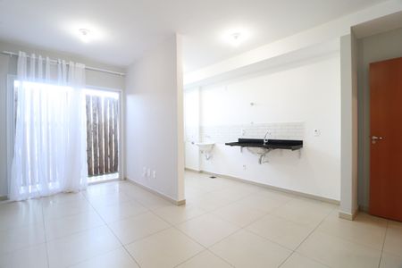 Sala de apartamento para alugar com 2 quartos, 48m² em Jardim Holanda, Uberlândia