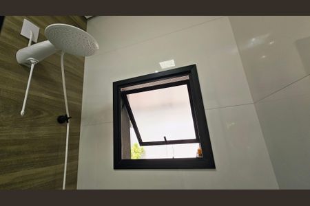 Casa de condomínio à venda com 138m², 3 quartos e 4 vagas