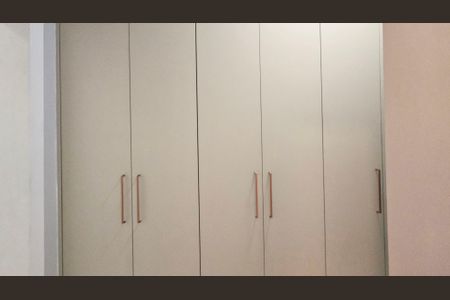 Casa de condomínio à venda com 138m², 3 quartos e 4 vagas