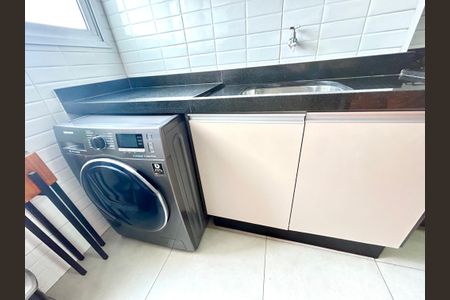 Apartamento à venda com 59m², 2 quartos e 1 vaga Apartamento à venda com 59m², 2 quartos e 1 vagaÁrea de Serviço