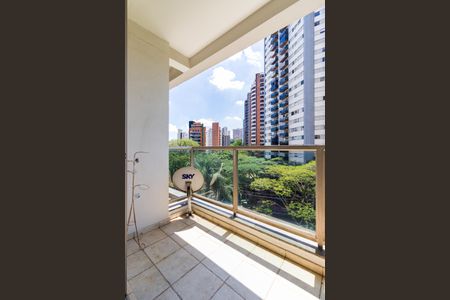Apartamento para alugar com 127m², 4 quartos e 2 vagas
