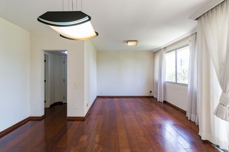 Apartamento para alugar com 127m², 4 quartos e 2 vagas