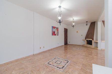 Apartamento para alugar com 2 quartos, 230m² em Partenon, Porto Alegre