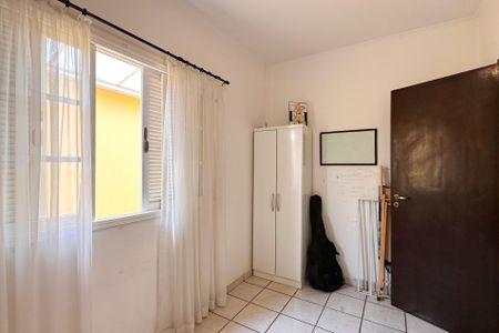 Casa à venda com 147m², 3 quartos e 2 vagas Casa à venda com 147m², 3 quartos e 2 vagasQuarto 2