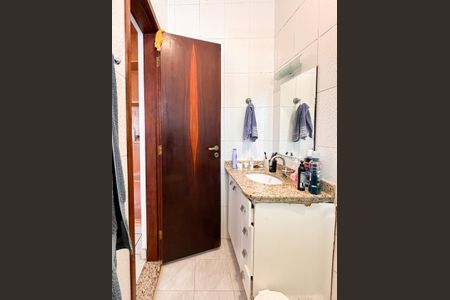 Casa à venda com 147m², 3 quartos e 2 vagas Casa à venda com 147m², 3 quartos e 2 vagasBanheiro da Suíte