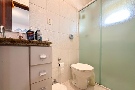 Casa à venda com 147m², 3 quartos e 2 vagas Casa à venda com 147m², 3 quartos e 2 vagasBanheiro da Suíte