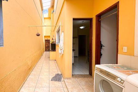 Casa à venda com 147m², 3 quartos e 2 vagas Casa à venda com 147m², 3 quartos e 2 vagasQuintal