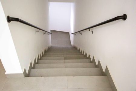 Apartamento para alugar com 52m², 1 quarto e sem vagaEscada