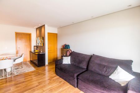 Apartamento à venda com 133m², 3 quartos e 2 vagas Apartamento à venda com 133m², 3 quartos e 2 vagasSala