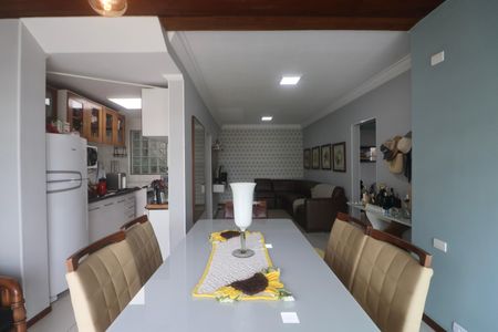 Apartamento para alugar com 74m², 2 quartos e 2 vagasSala