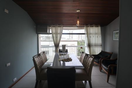 Apartamento para alugar com 74m², 2 quartos e 2 vagasSala