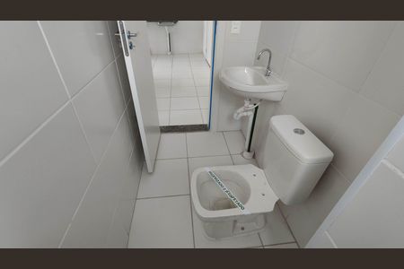 Apartamento para alugar com 34m², 2 quartos e sem vaga Apartamento para alugar com 34m², 2 quartos e sem vagaBanheiro