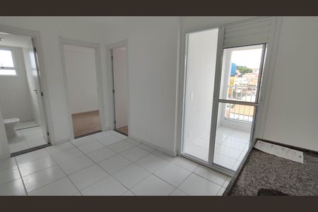 Apartamento para alugar com 34m², 2 quartos e sem vaga Apartamento para alugar com 34m², 2 quartos e sem vagaSala e cozinha