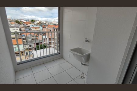 Apartamento para alugar com 34m², 2 quartos e sem vaga Apartamento para alugar com 34m², 2 quartos e sem vagaÁrea de serviço e sacada