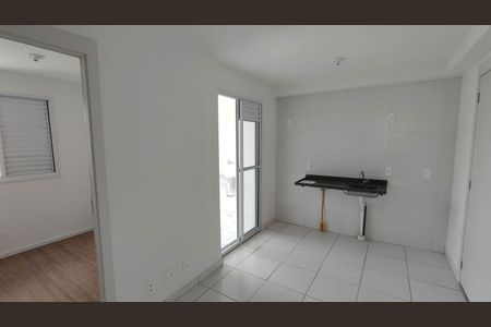 Apartamento para alugar com 34m², 2 quartos e sem vaga Apartamento para alugar com 34m², 2 quartos e sem vagaSala e cozinha